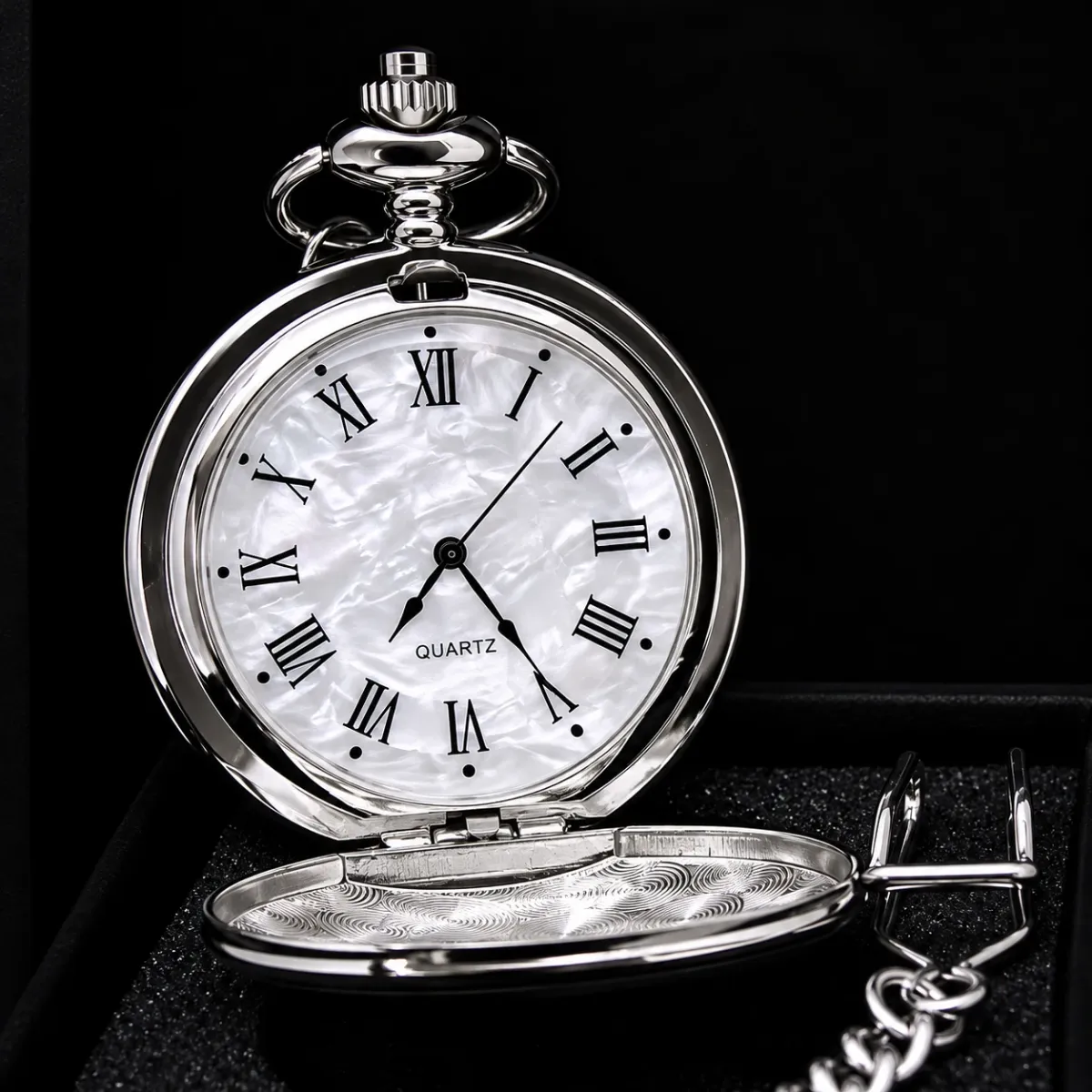 Zilveren zakhorloge met ketting - parelmoer
