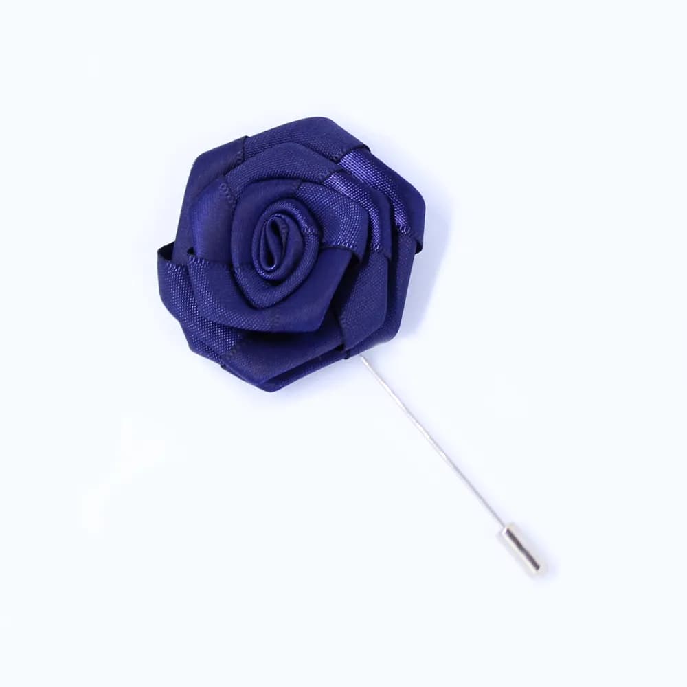 Reversspeld - gedraaide blauwe bloem