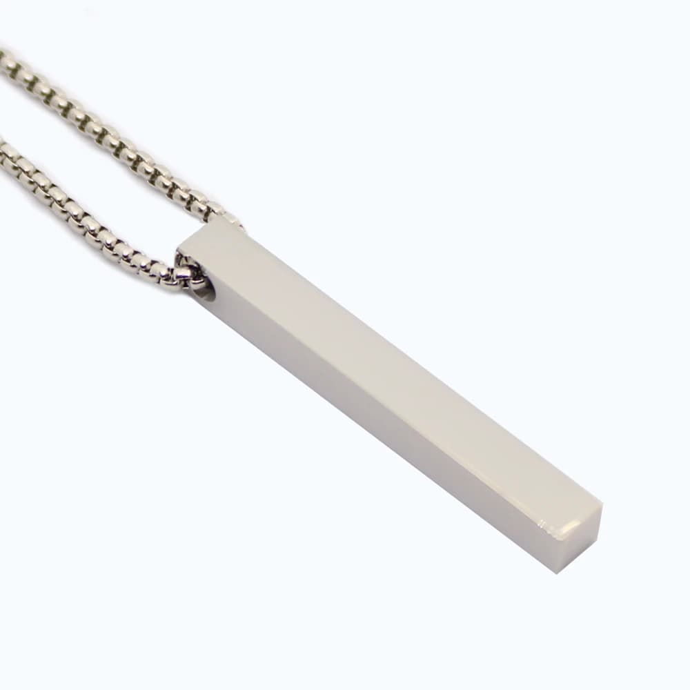 Zilverkleurige ketting staaf