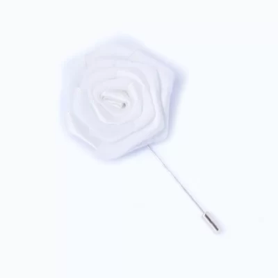 Reversspeld - gedraaide witte bloem